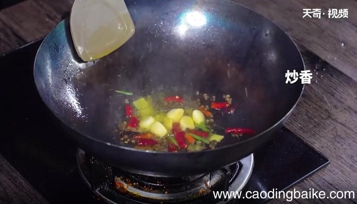香辣皮皮虾的做法 香辣皮皮虾怎么做