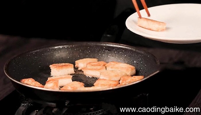 虾酱焖豆腐的做法 虾酱焖豆腐怎么做