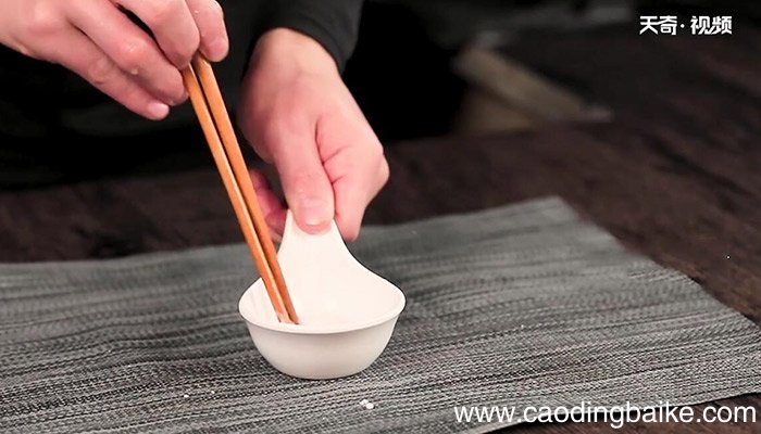 虾酱焖豆腐的做法 虾酱焖豆腐怎么做