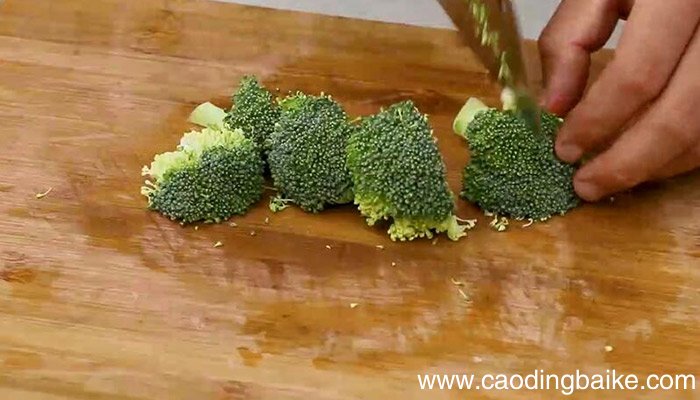 油炸猪扒饭的做法 油炸猪扒饭怎么做