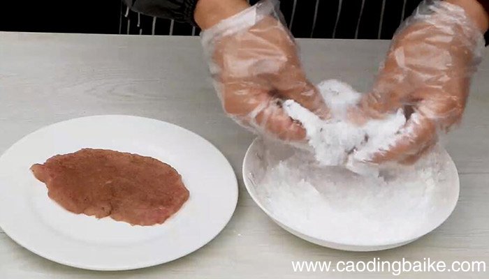 油炸猪扒饭的做法 油炸猪扒饭怎么做