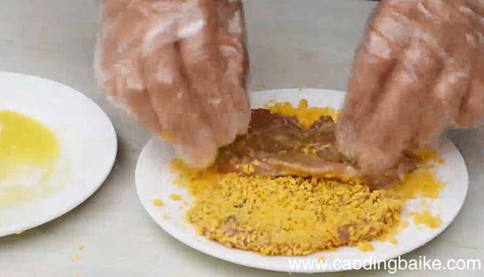 油炸猪扒饭的做法 油炸猪扒饭怎么做