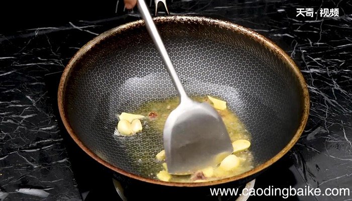 青椒子鸡的做法 青椒子鸡怎么做