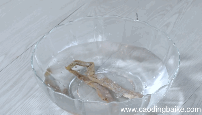 火腿笋干老鸭煲做法，火腿笋干老鸭煲怎么做
