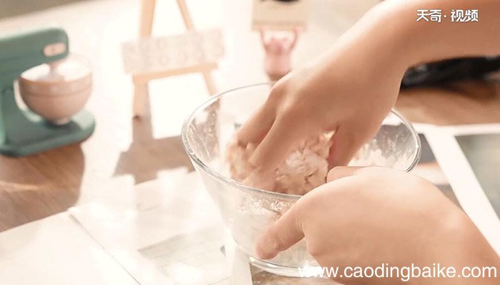 胡萝卜甜甜圈的做法 胡萝卜甜甜圈怎么做