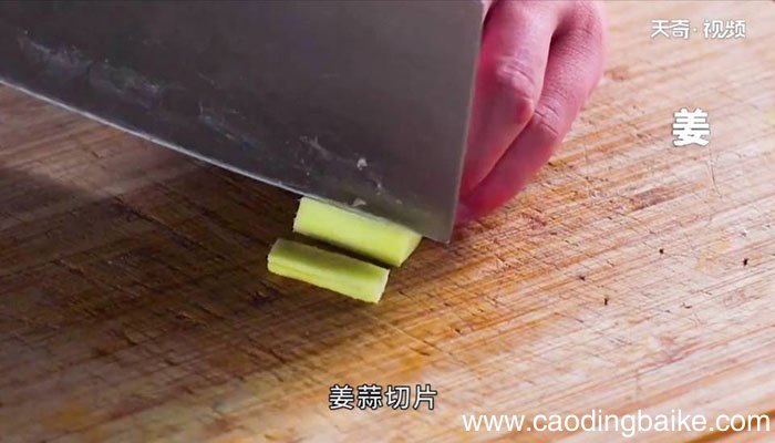 莲子炒藕片怎么做 莲子炒藕片