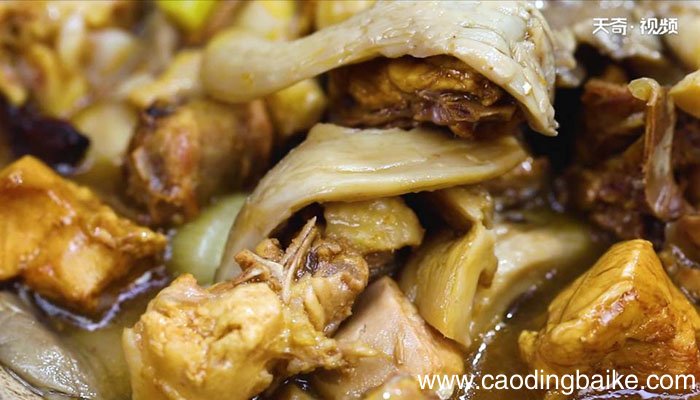 平菇炖鸡怎么做 平菇炖鸡