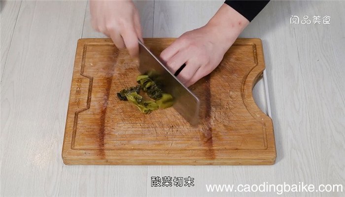 酸腌菜炒豌豆尖的做法 酸腌菜炒豌豆尖怎么做