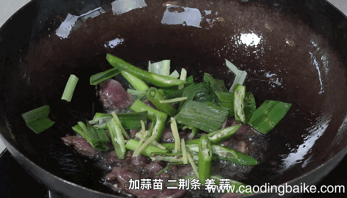 泡椒藕带炒鸡杂做法泡椒藕带炒鸡杂怎么做