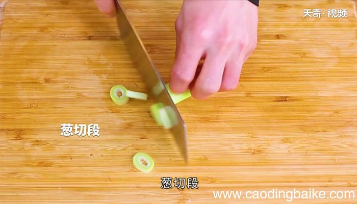 丝瓜炖鸡怎么做 丝瓜炖鸡