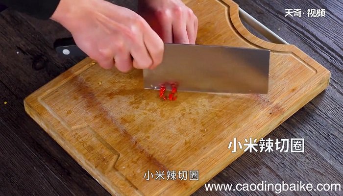 酸豇豆炒鸭胗怎么做 酸豇豆炒鸭胗咋做