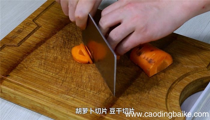 肉片豆干炒芥兰的做法 肉片豆干炒芥兰怎么做