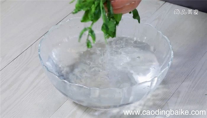 豌豆尖炒豆腐丝的做法 豌豆尖炒豆腐丝怎么做