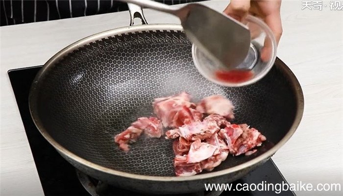 香辣排骨怎么做 香辣排骨的做法