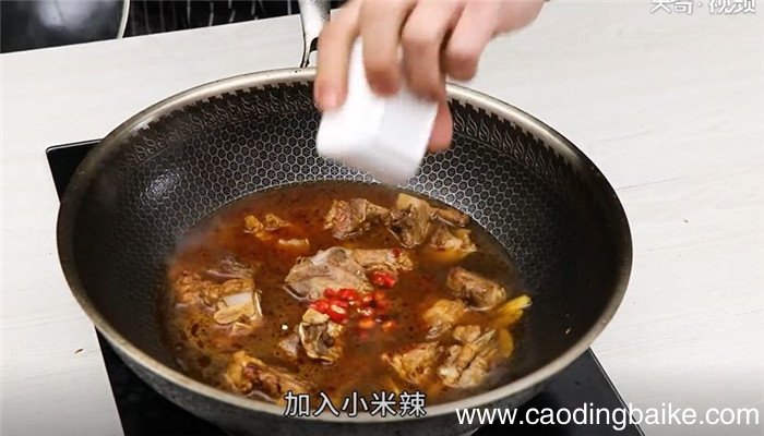 香辣排骨怎么做 香辣排骨的做法