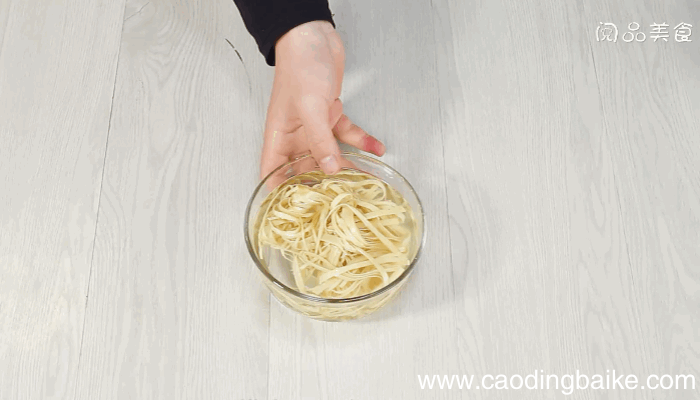 香菜豆腐丝的做法，香菜豆腐丝怎么做
