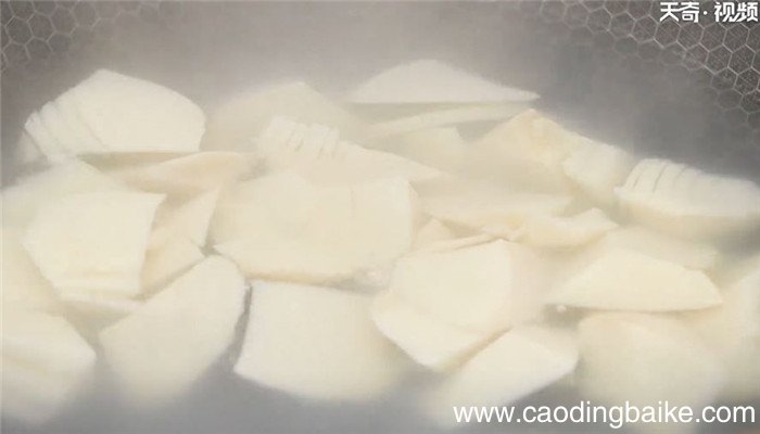竹笋焖鸡怎么做 竹笋焖鸡的做法