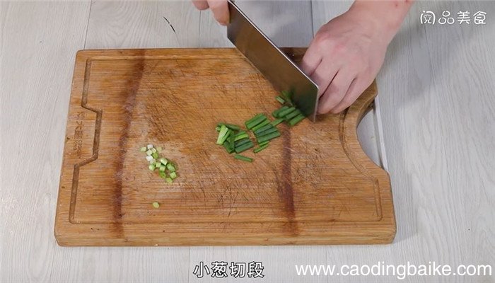 黄金脆皮排骨怎么做 黄金脆皮排骨的做法