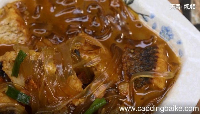草鱼炖粉条怎么做 草鱼炖粉条的做法