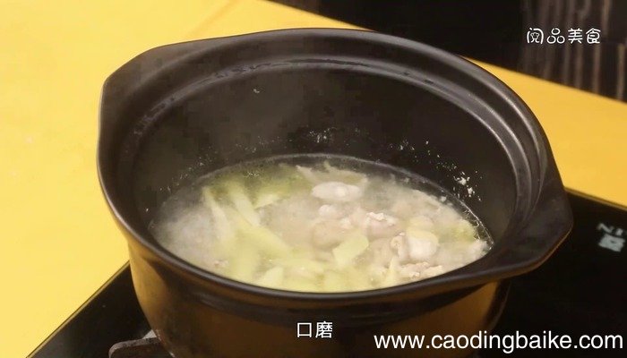 酸笋鸡皮汤的做法 酸笋鸡皮汤怎么做好吃
