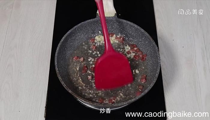 番茄焖青豆 番茄焖青豆详细做法