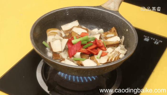 肥猪肉炒茶香干 肥猪肉炒茶香干的做法