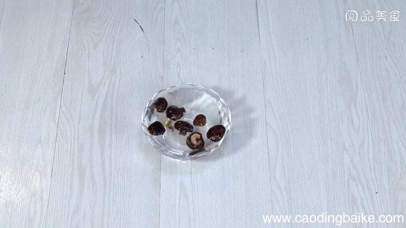 老鸭炖香菇的做法，老鸭炖香菇怎么做