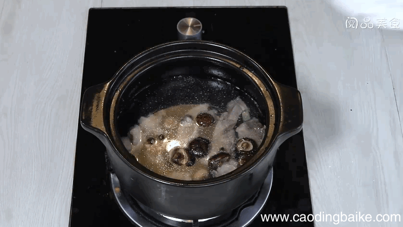 老鸭炖香菇的做法，老鸭炖香菇怎么做