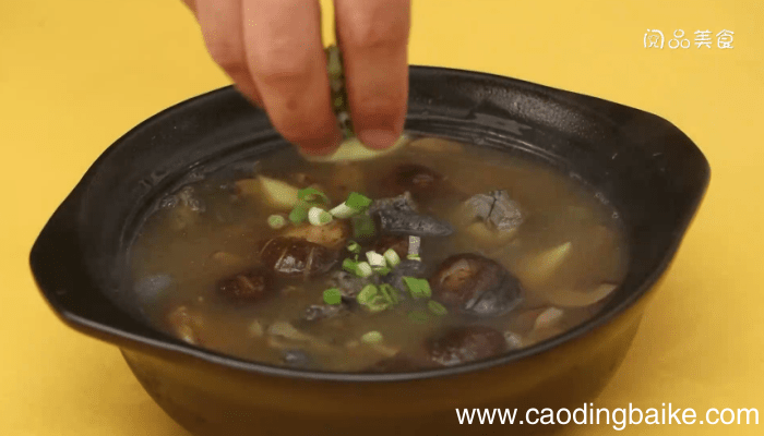 乌鸡香菇红枣汤的做法 乌鸡香菇红枣汤怎么做好吃