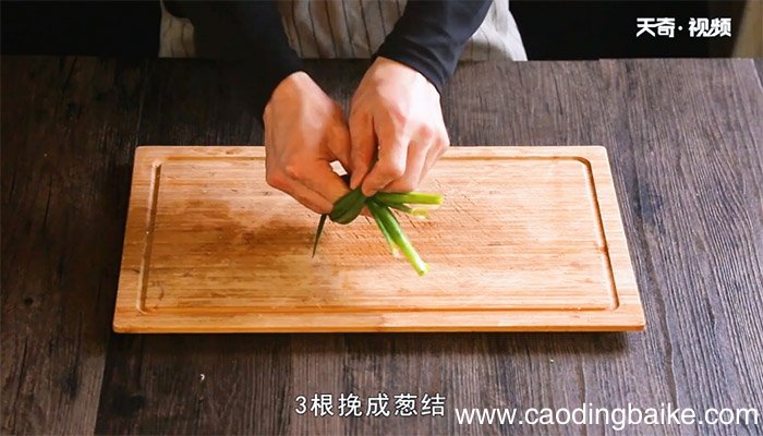 白切鸡的正宗做法怎么做 如何做正宗的白切鸡