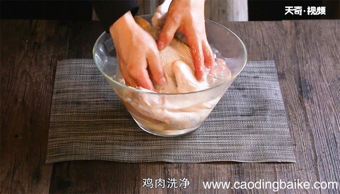 白切鸡的正宗做法怎么做 如何做正宗的白切鸡