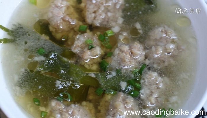 裙带菜汆丸子汤的做法 裙带菜汆丸子汤怎么做