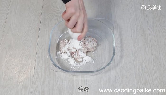 裙带菜汆丸子汤的做法 裙带菜汆丸子汤怎么做