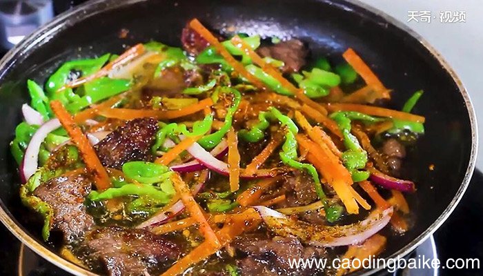 孜然牛肉炒面的做法 孜然牛肉炒面怎么做