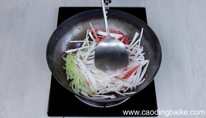 杏鲍菇炒三丝的做法杏鲍菇炒三丝怎么做