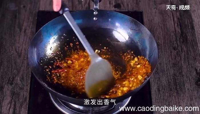 香辣鸭掌怎么做 香辣鸭掌咋做