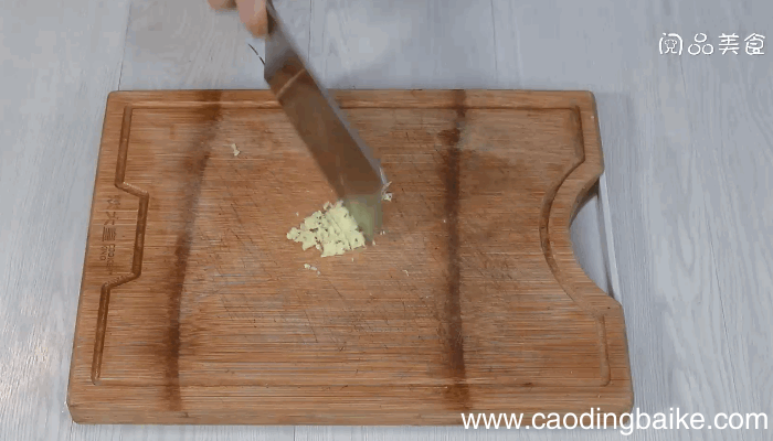 黄花菜木耳炒肉丝的做法，黄花菜木耳炒肉丝怎么做