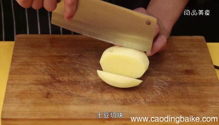 蹄髈炖土豆的做法 蹄髈炖土豆怎么做好吃