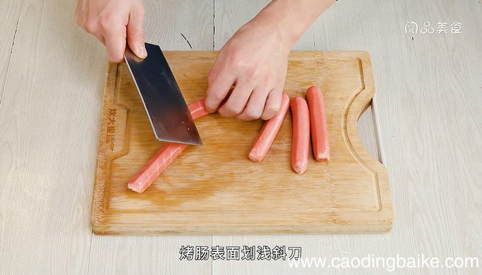 烤箱怎么烤烤肠好吃 烤箱烤烤肠的做法