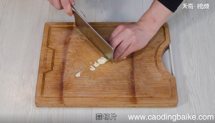 爆炒鱿鱼的做法，爆炒鱿鱼怎么做