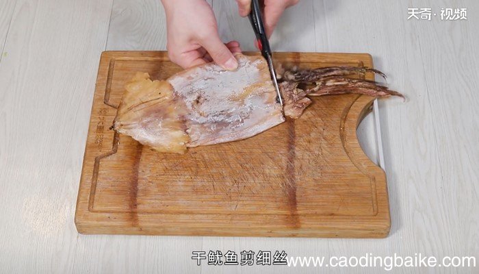 爆炒鱿鱼的做法，爆炒鱿鱼怎么做
