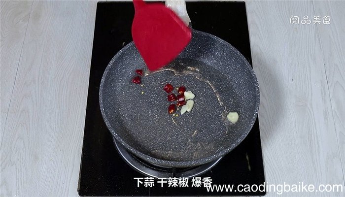 油渣炒芥蓝的做法 油渣炒芥蓝怎么做