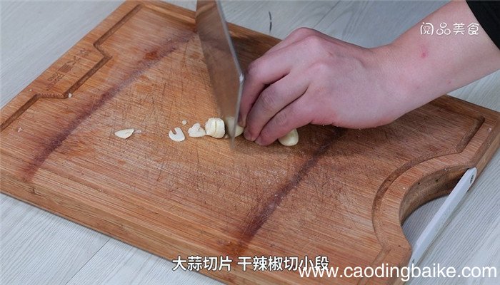 油渣炒芥蓝的做法 油渣炒芥蓝怎么做