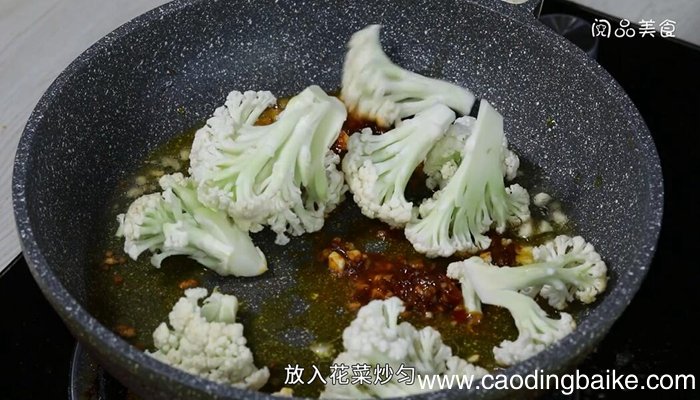 花菜炒凤尾菇的做法 花菜炒凤尾菇怎么做