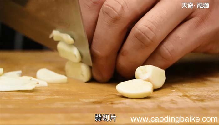 地锅鸡的做法 地锅鸡怎么做