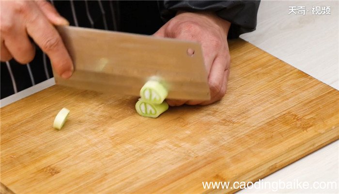 溜豆腐的做法 溜豆腐怎么做