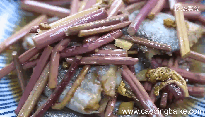 蕨菜烧带鱼做法蕨菜烧带鱼怎么做
