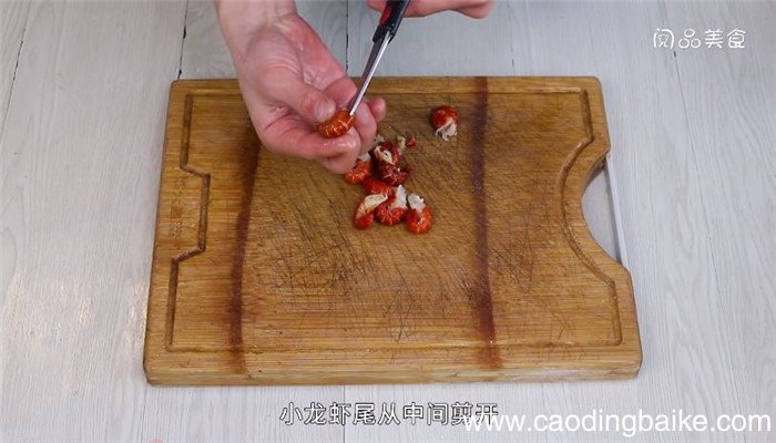 小的龙虾煎炸怎么做 小的龙虾煎炸的做法