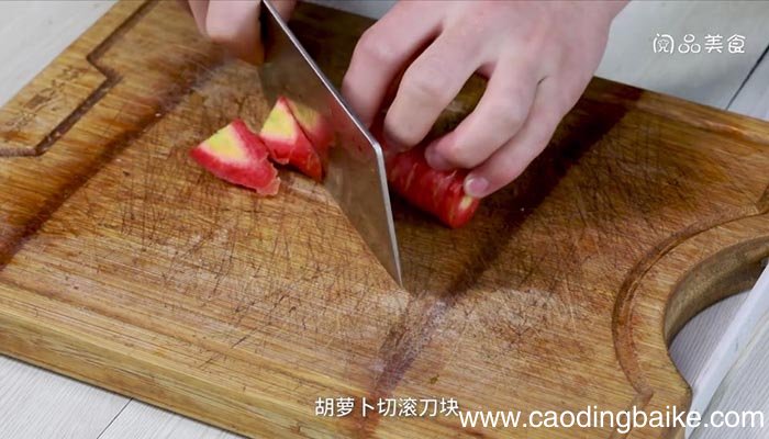 胡萝卜玉米炖鸡做法 胡萝卜玉米炖鸡