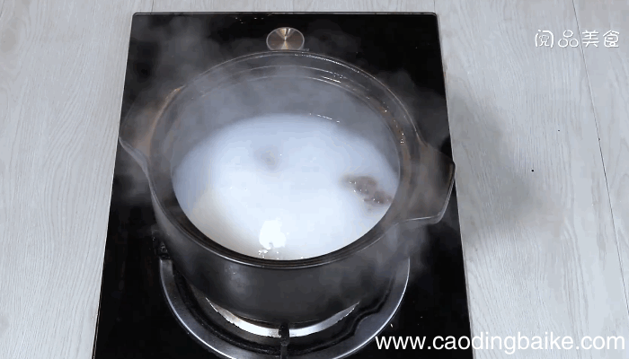 牛奶炖桃胶的做法，牛奶炖桃胶怎么做